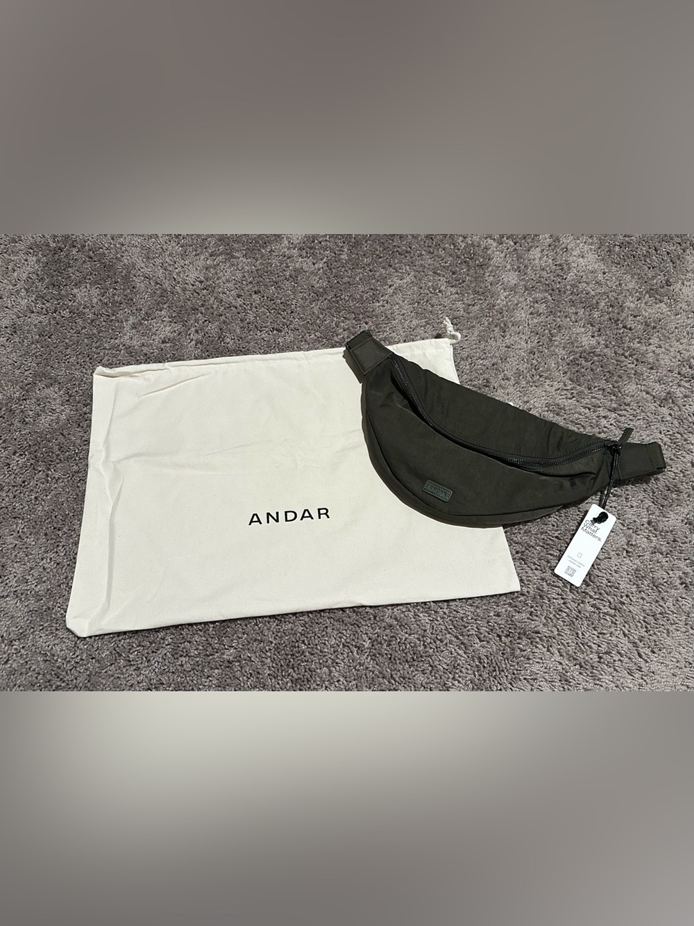 NWT Andar - The Tatum Active / Dark Forest